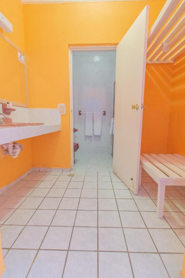 Oyo Hotel Casino Del Valle, マテワラ エクステリア 写真